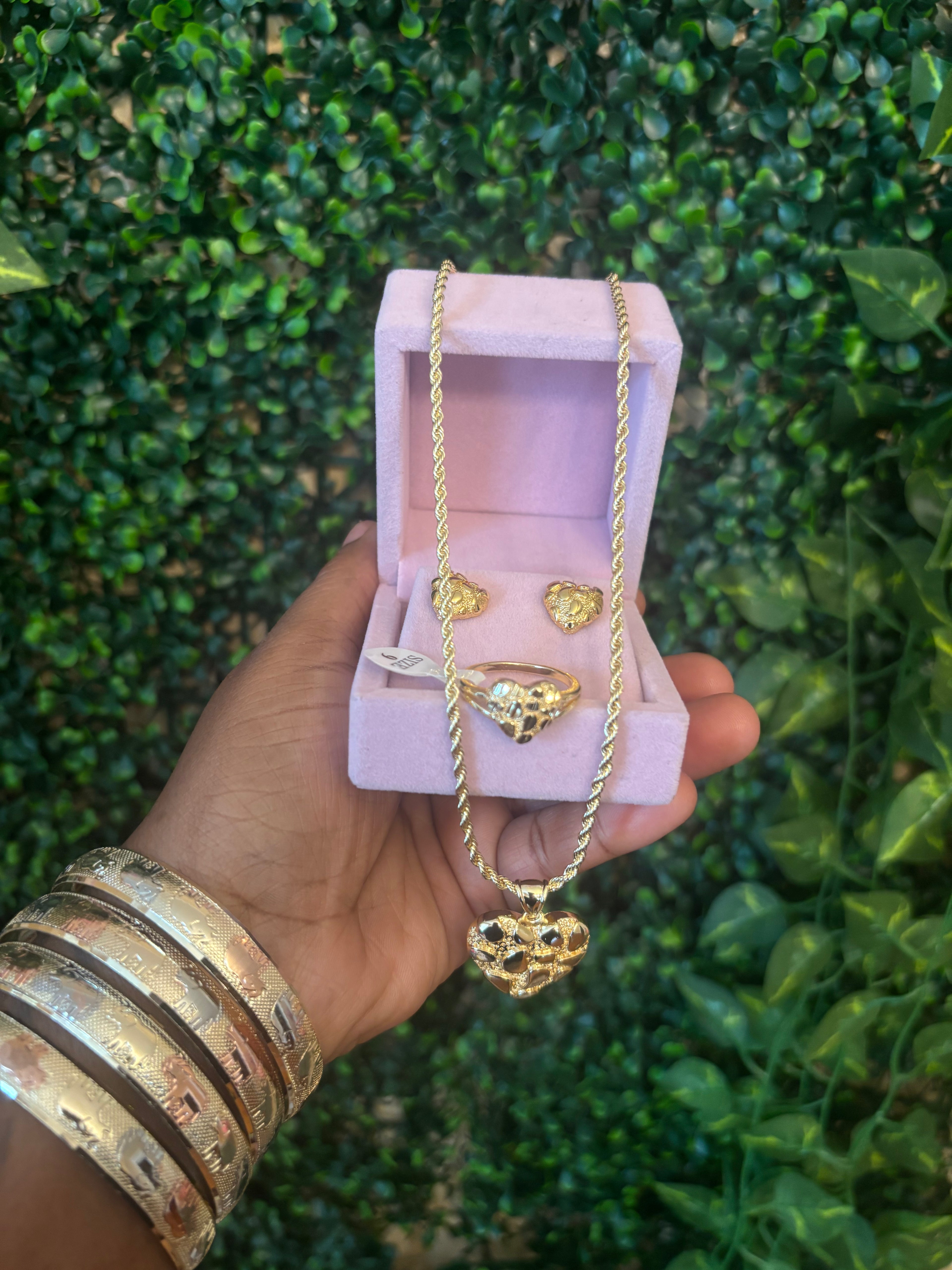 Gold nugget set